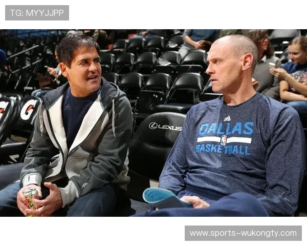 东契奇休赛期狂吃炸鸡配红酒，体重飙到280还敢这么玩？