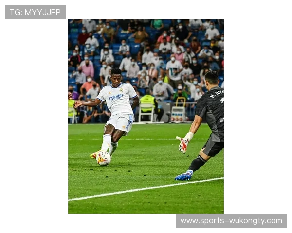 凯尔·沃克欧冠限制维尼修斯的战术解析