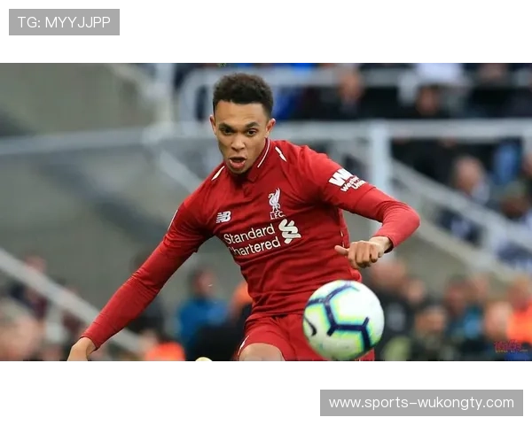 坎塞洛与阿诺德：组织型边卫的战术角色与体系适配解析