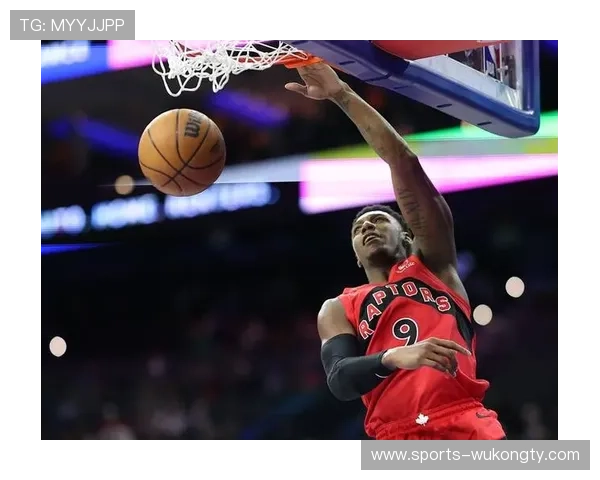 斯科蒂·巴恩斯通过无球跑动提升投篮效率明显优于队内外线角色球员