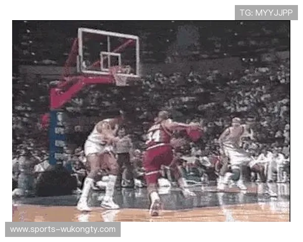 巴克利内线强攻对比同代大前锋表现冲击篮板效率