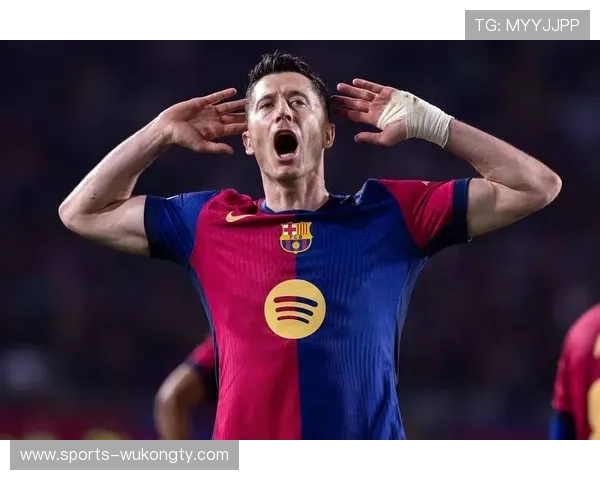 巴萨过度依赖边路进攻，战术单一性对赛季走势形成制约